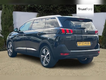 Used Peugeot 5008 2023 for sale - 79487685: Photo