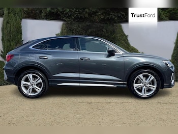 Used Audi Q3 2023 for sale - 78109576: Photo