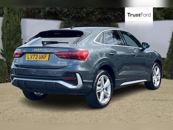 Used Audi Q3 2023 for sale - 78109576: Photo