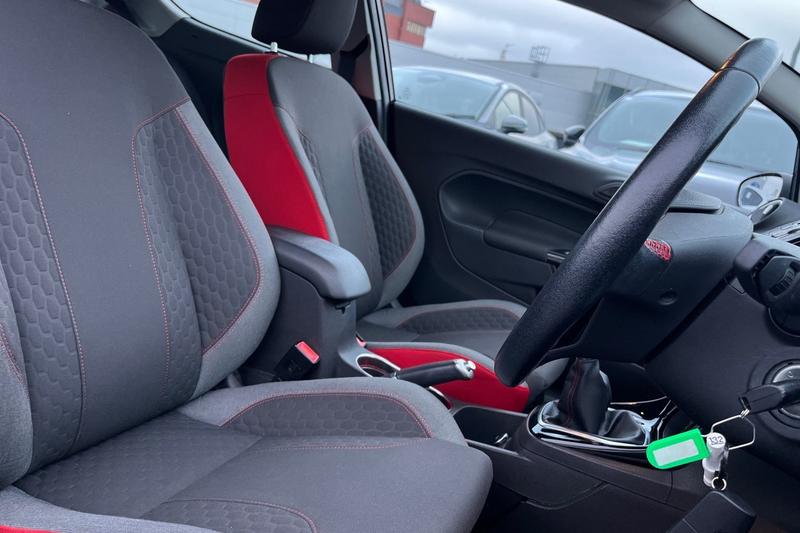 Used Ford Fiesta 2016 for sale - 77498039: Photo 17