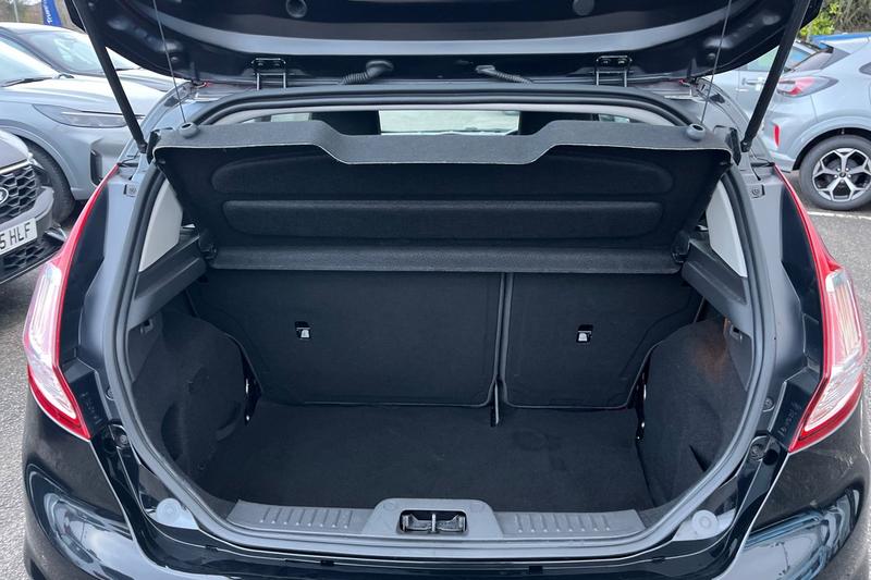 Used Ford Fiesta 2016 for sale - 77498039: Photo 21