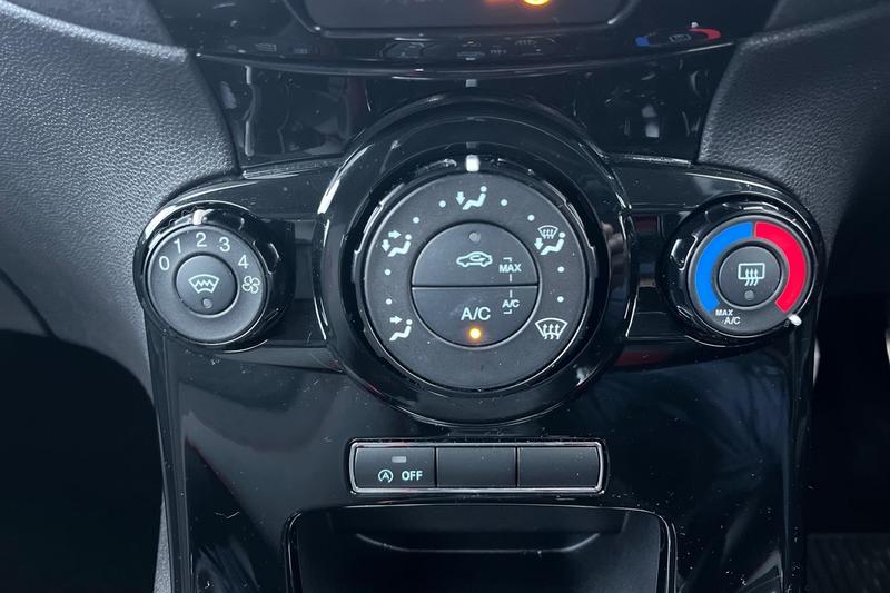 Used Ford Fiesta 2016 for sale - 77498039: Photo 24