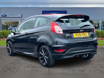 Used Ford Fiesta 2016 for sale - 77498039: Photo