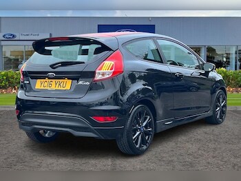 Used Ford Fiesta 2016 for sale - 77498039: Photo