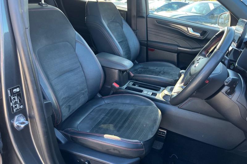 Used Ford Kuga 2022 for sale - 76467590: Photo 17