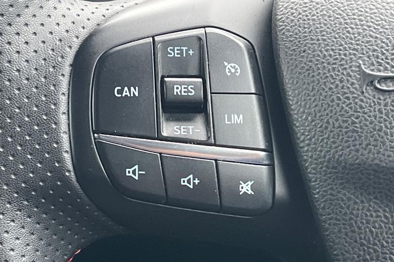 Used Ford Focus 2022 for sale - 76895478: Photo 24