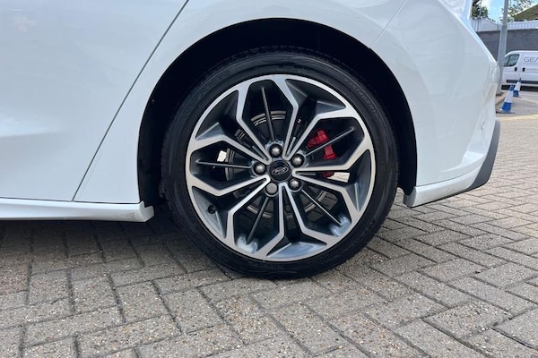 Used Ford Focus 2024 for sale - 76241153: Photo 8