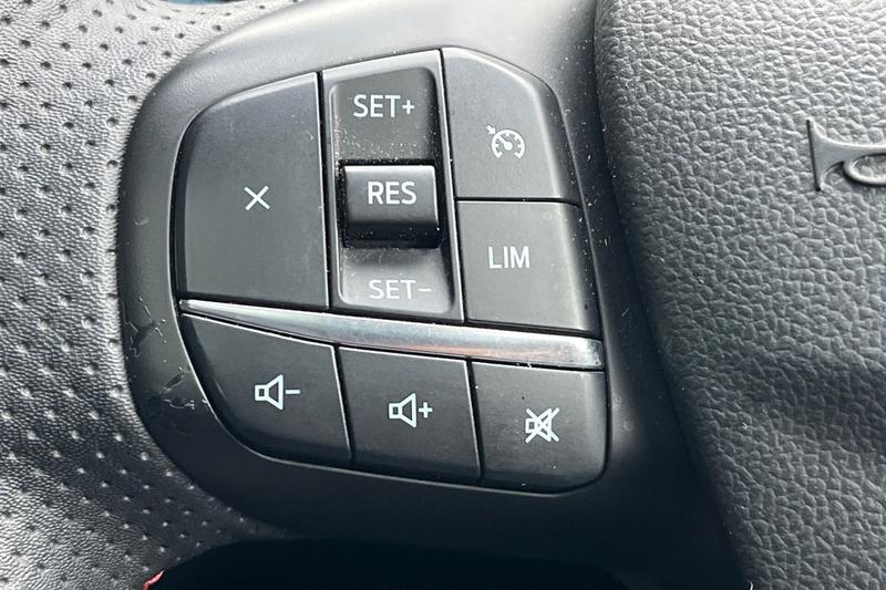 Used Ford Kuga 2023 for sale - 76394223: Photo 24