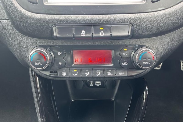 Used Kia Ceed 2017 for sale - 76222619: Photo 25