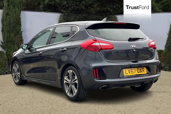 Used Kia Ceed 2017 for sale - 76222619: Photo 2