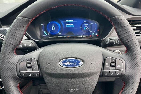 Used Ford Kuga 2023 for sale - 75463111: Photo 12