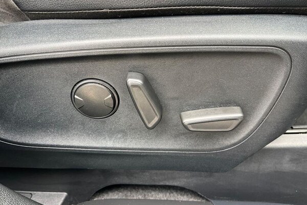 Used Ford Kuga 2023 for sale - 75463111: Photo 33