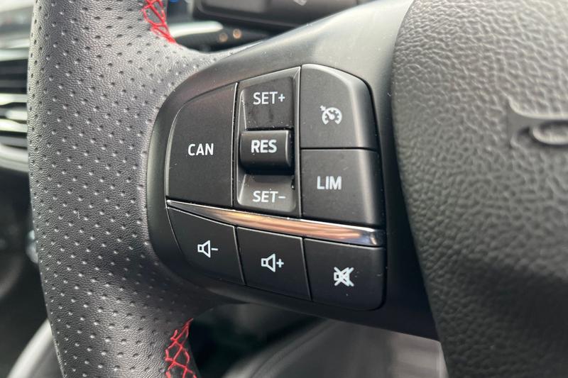 Used Ford Focus 2023 for sale - 78095188: Photo 33