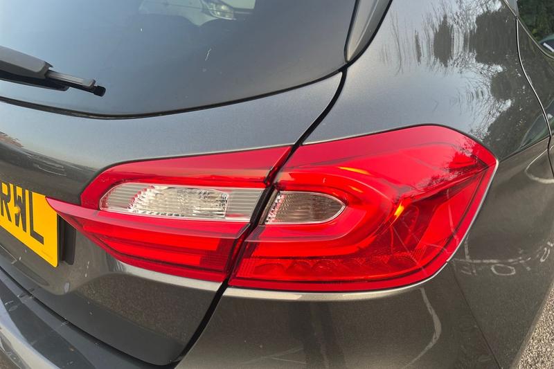 Used Ford Fiesta 2018 for sale - 77770426: Photo 38