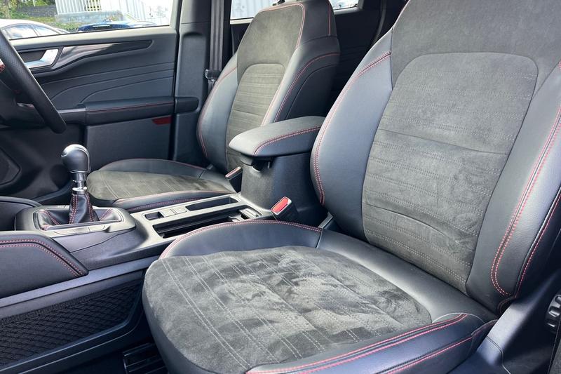 Used Ford Kuga 2023 for sale - 76545448: Photo 19