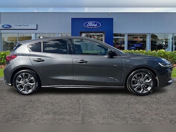 Used Ford Focus 2025 for sale - 79063399: Photo