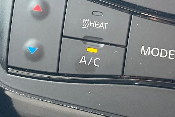 Used Nissan Leaf 2023 for sale - 76262903: Photo 34