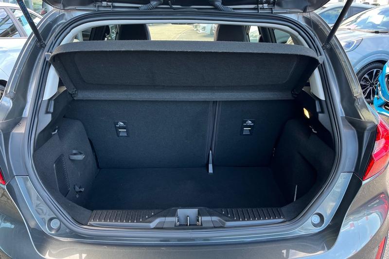 Used Ford Fiesta 2019 for sale - 76382332: Photo 21