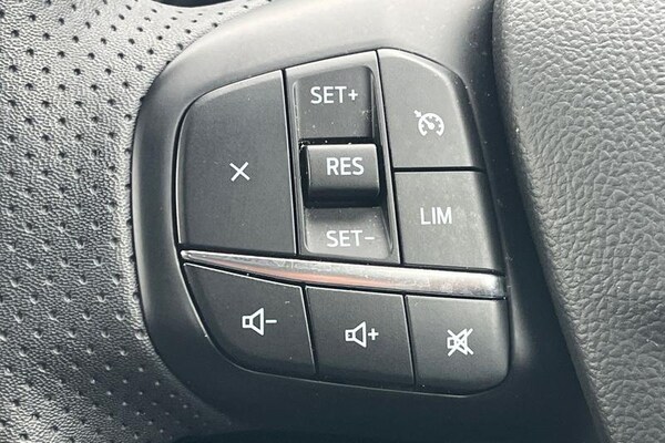 Used Ford Kuga 2023 for sale - 75428476: Photo 24