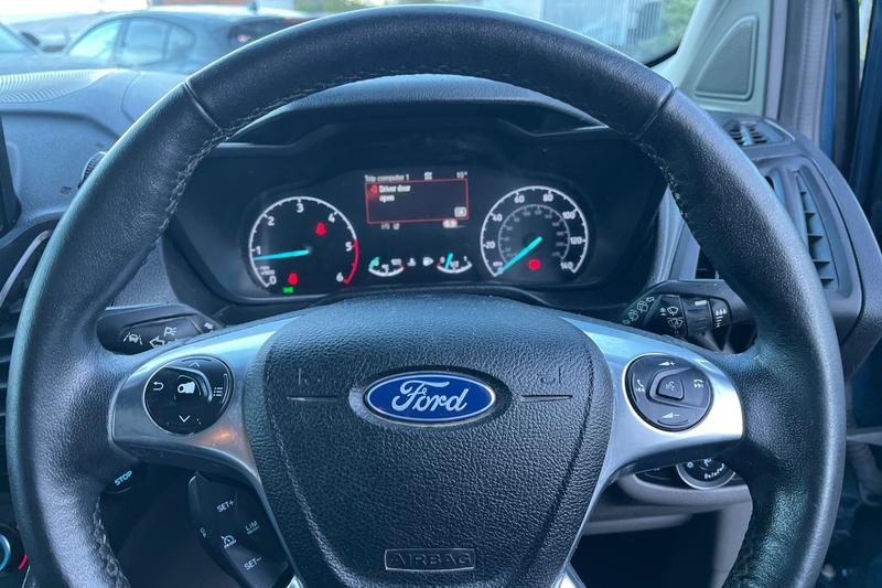 Used Ford Grand Tourneo Connect 2020 for sale - 77006037: Photo 12