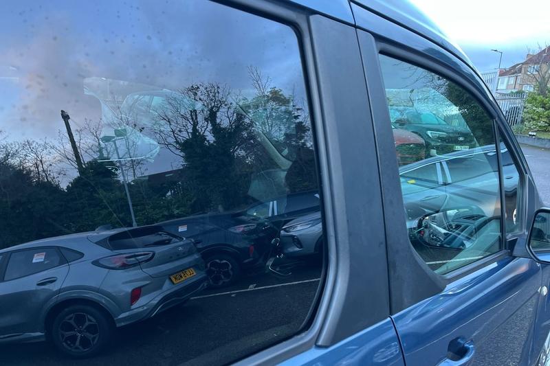 Used Ford Grand Tourneo Connect 2020 for sale - 77006037: Photo 37