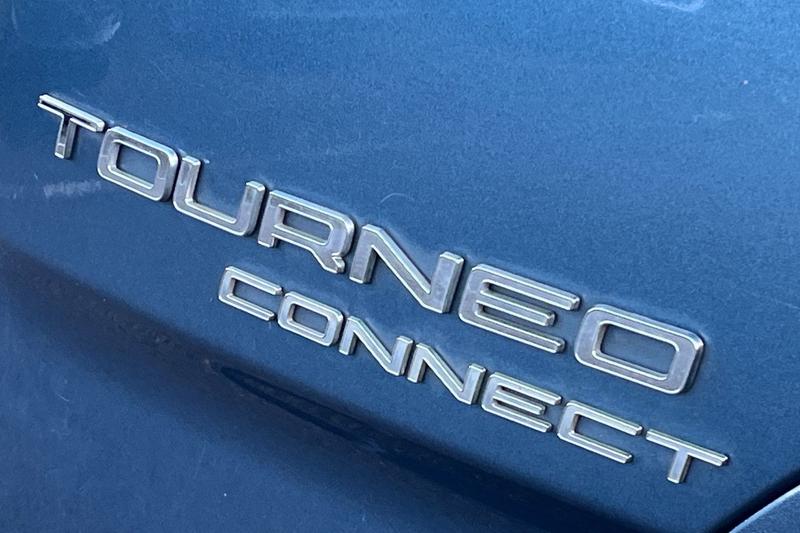 Used Ford Grand Tourneo Connect 2020 for sale - 77006037: Photo 40