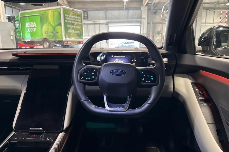 Used Ford Explorer 2024 for sale - 77164735: Photo 12