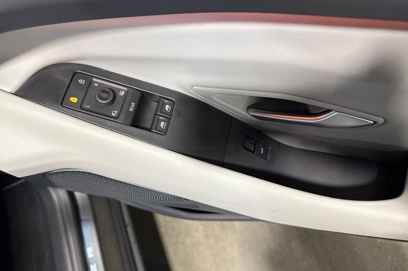 Used Ford Explorer 2024 for sale - 77164735: Photo 16