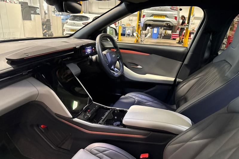 Used Ford Explorer 2024 for sale - 77164735: Photo 18