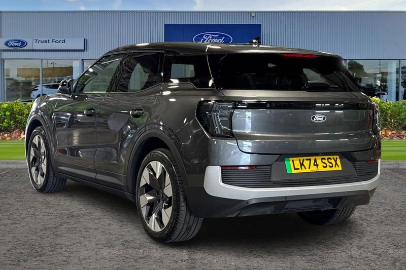 Used Ford Explorer 2024 for sale - 77164735: Photo 2