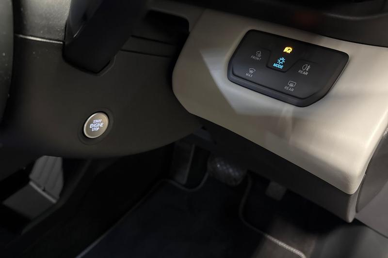 Used Ford Explorer 2024 for sale - 77164735: Photo 32