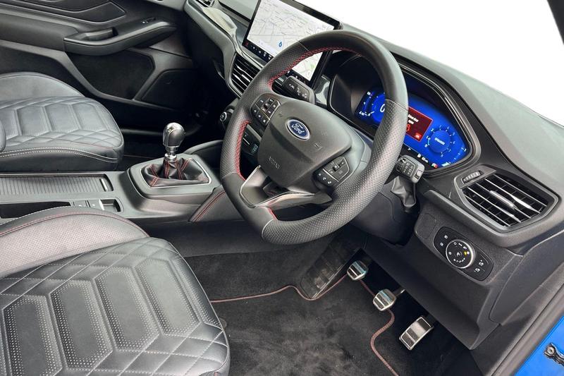 Used Ford Focus 2023 for sale - 76971901: Photo 9