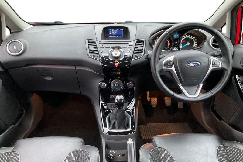 Used Ford Fiesta 2015 for sale - 77412913: Photo 10