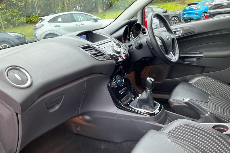 Used Ford Fiesta 2015 for sale - 77412913: Photo 18