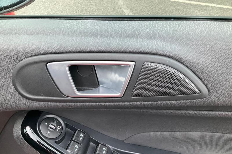 Used Ford Fiesta 2015 for sale - 77412913: Photo 31