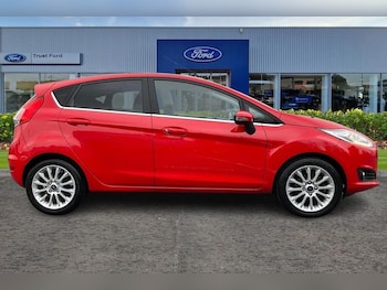 Used Ford Fiesta 2015 for sale - 77412913: Photo
