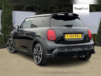 Used MINI Hatch 2024 for sale - 77931198: Photo