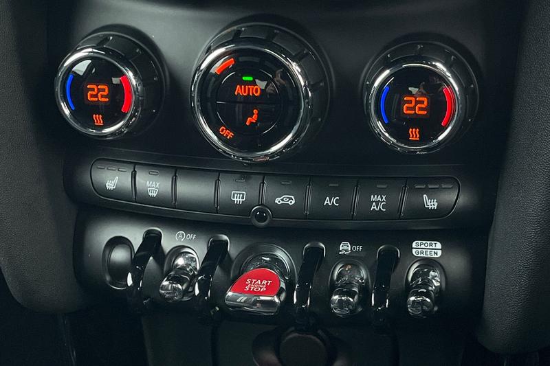 Used MINI Hatch 2024 for sale - 77931198: Photo 31