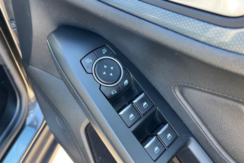 Used Ford Focus 2020 for sale - 78153060: Photo 16