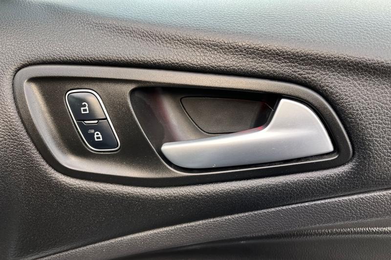 Used Ford Kuga 2018 for sale - 76895393: Photo 25