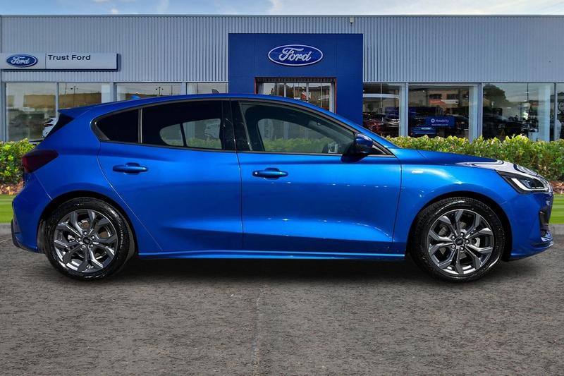 Used Ford Focus 2023 for sale - 78153146: Photo 3