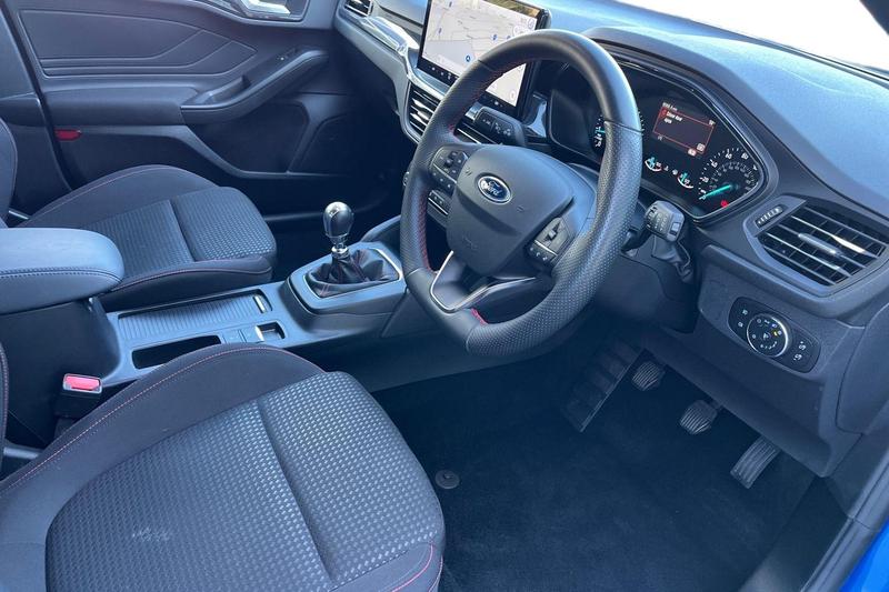 Used Ford Focus 2023 for sale - 78153146: Photo 9