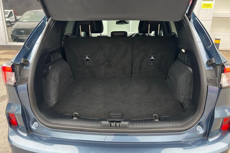 Used Ford Kuga 2020 for sale - 76545456: Photo 21