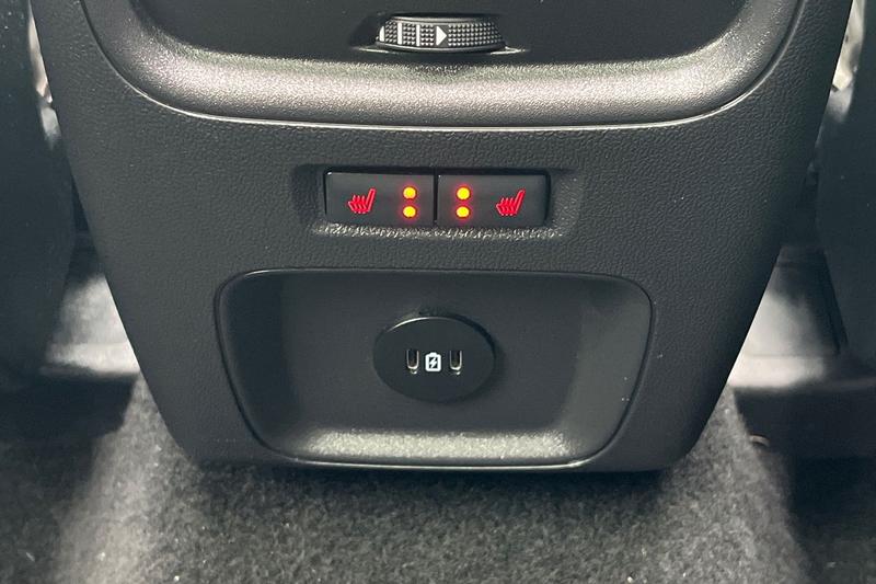 Vehicle 33
