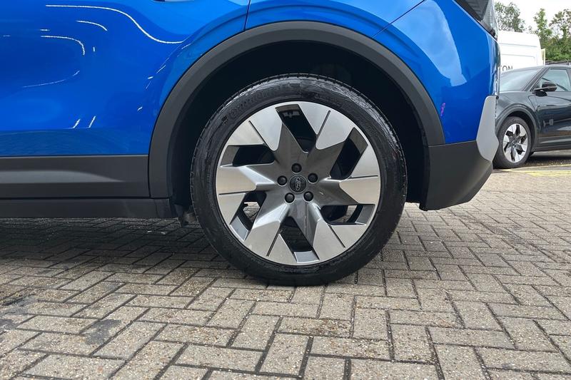 Used Ford Explorer 2024 for sale - 76412204: Photo 8