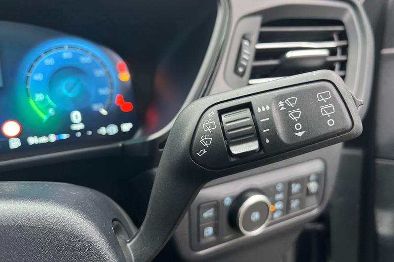 Used Ford Kuga 2025 for sale - 76920006: Photo 15