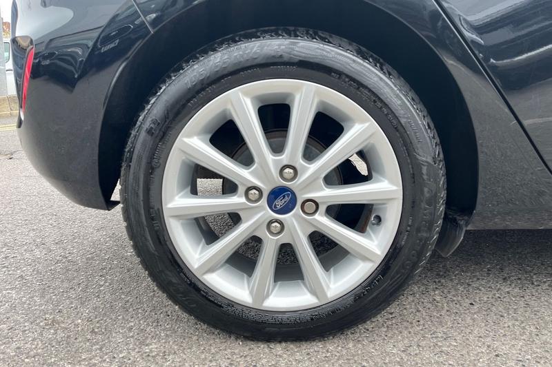 Used Ford Fiesta 2019 for sale - 78206201: Photo 8