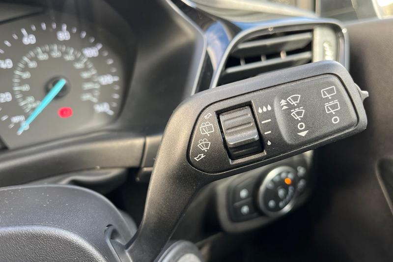 Used Ford Fiesta 2018 for sale - 76382321: Photo 15