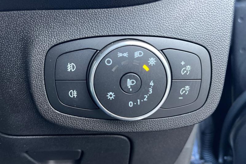 Used Ford Fiesta 2018 for sale - 76382321: Photo 38