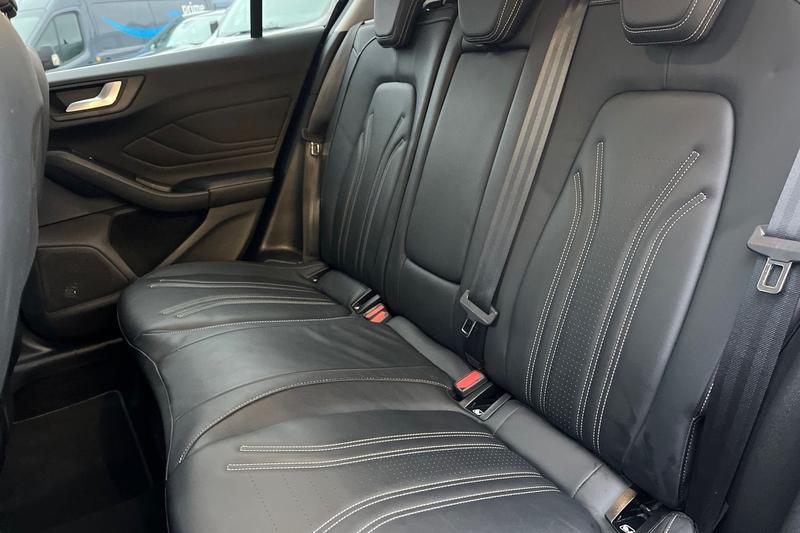 Used Ford Focus 2019 for sale - 76730102: Photo 20